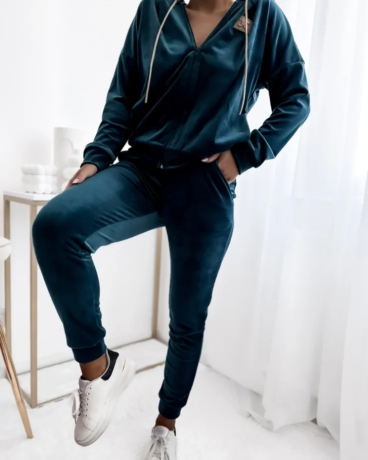 Royalfashion Turkusowy damski komplet dresowy z naszywką