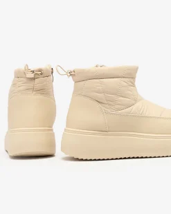 Royalfashion Wsuwane śniegowce damskie w beżowym kolorze Armeda