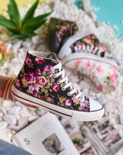 Royalfashion Wysokie czarne trampki damskie we wzór w kwiaty Soxic