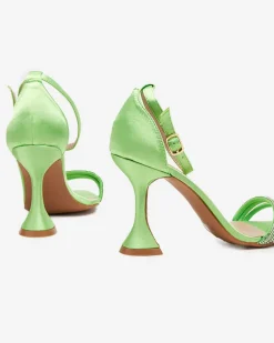 Royalfashion Zielone damskie sandałki na szpilce z ozdobnymi cyrkoniami Manestri