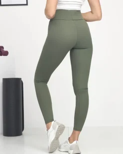 Royalfashion Zielone damskie prążkowane legginsy z różowymi napisami