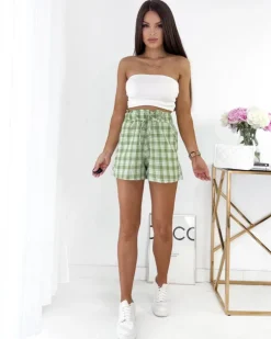 Royalfashion Zielone krótkie spodenki damskie w kratę