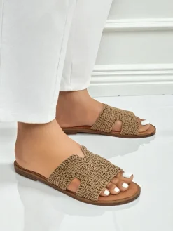 Rpyalfashion Klapki damskie z ozdobnym paseczkiem Braida