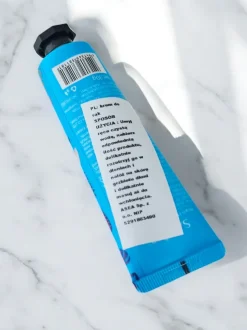 Sadoer Krem do rąk Truskawka i Rośliny 30 g