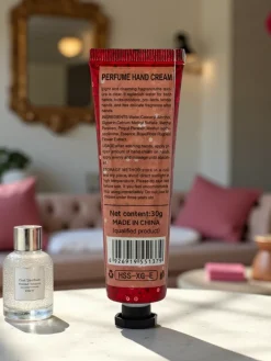 Spesial Night Venus Very Sexy – perfumowany jedwabisty krem do rąk 30g