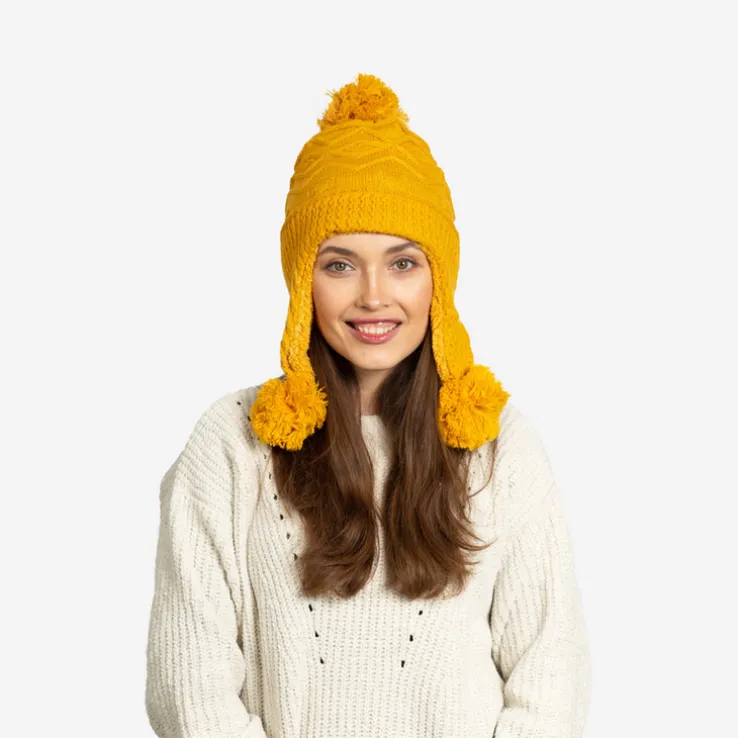 Żółta damska ocieplana czapka z pomponami - Akcesoria