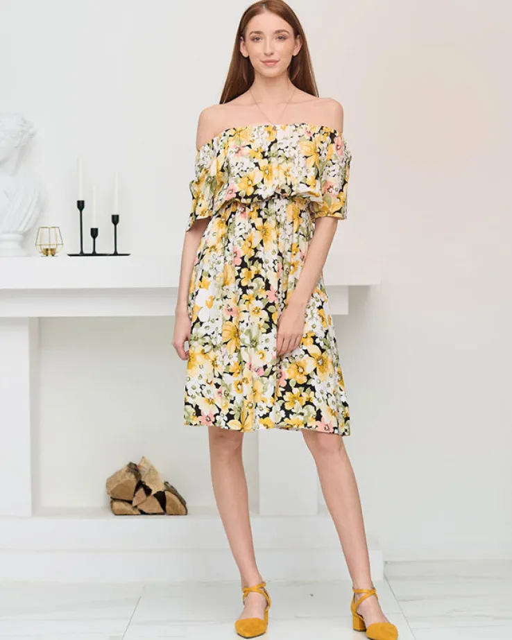 Żółta sukienka do kolana w różnobarwny kwiatowy wzór- Odzież