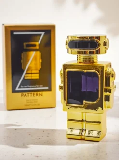 Woda perfumowana dla mężczyzn Pattern
